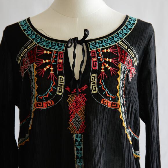 OLD NAVY Cotton embroidery light-weight dress size M - Picture 2 of 5